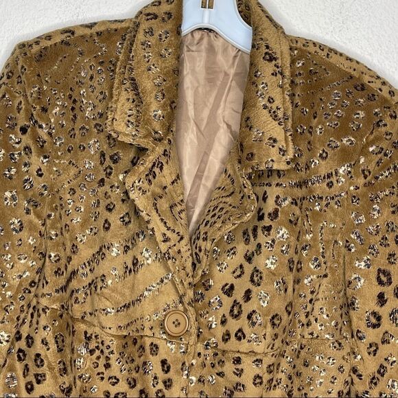 Essentials by Milano Jacket - Picture 4 of 8